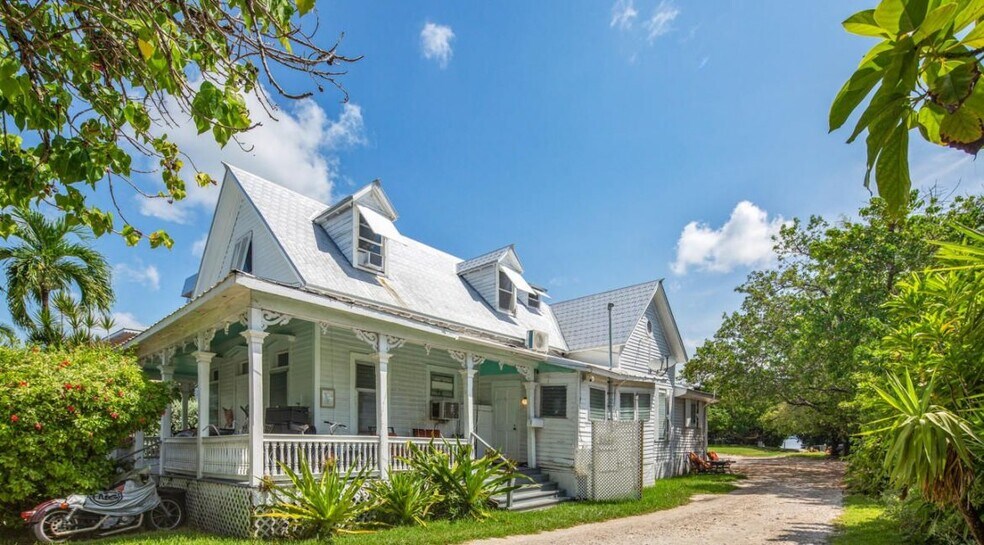 901 Eisenhower Dr, Key West, FL à vendre - Photo du bâtiment - Image 2 de 2