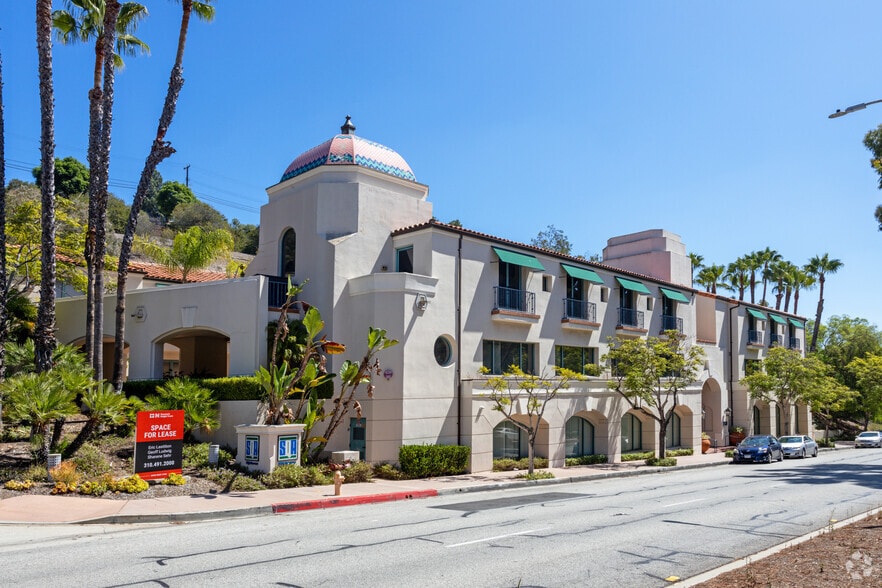 550 Silver Spur Rd, Rancho Palos Verdes, CA for lease - Building Photo - Image 2 of 25