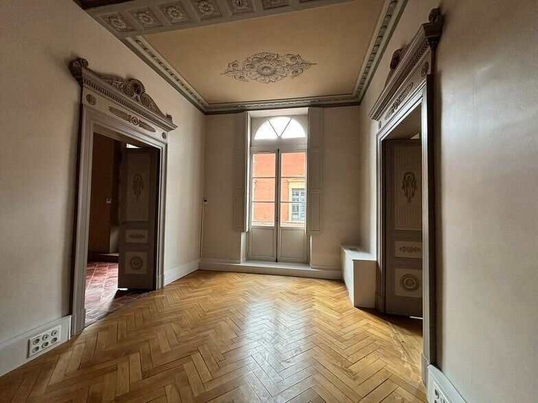 16 Rue Saint Antoine Du T, Toulouse for lease - Interior Photo - Image 3 of 13