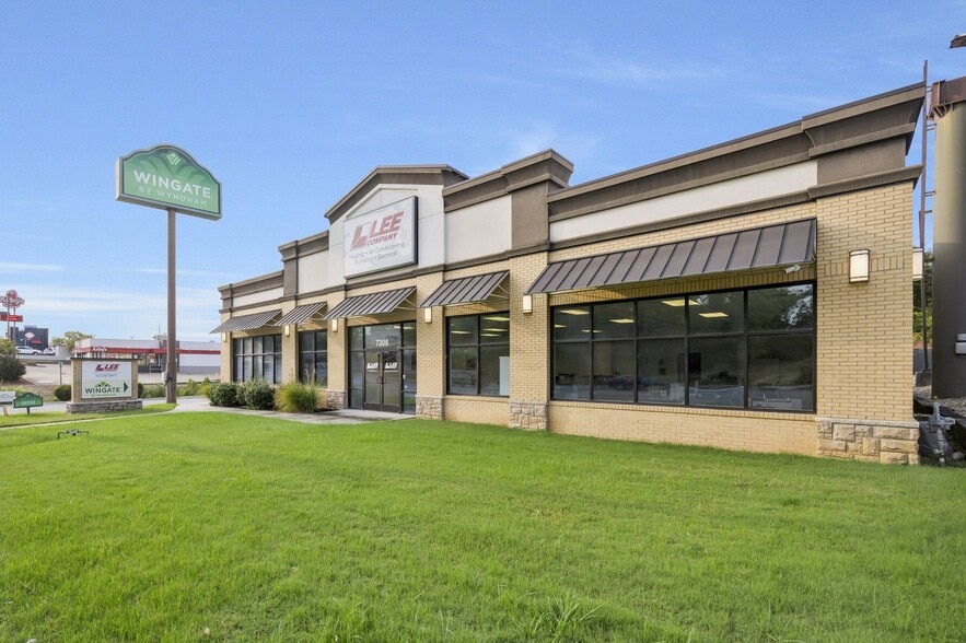 7308 Shallowford Rd, Chattanooga, TN for sale - Building Photo - Image 3 of 48