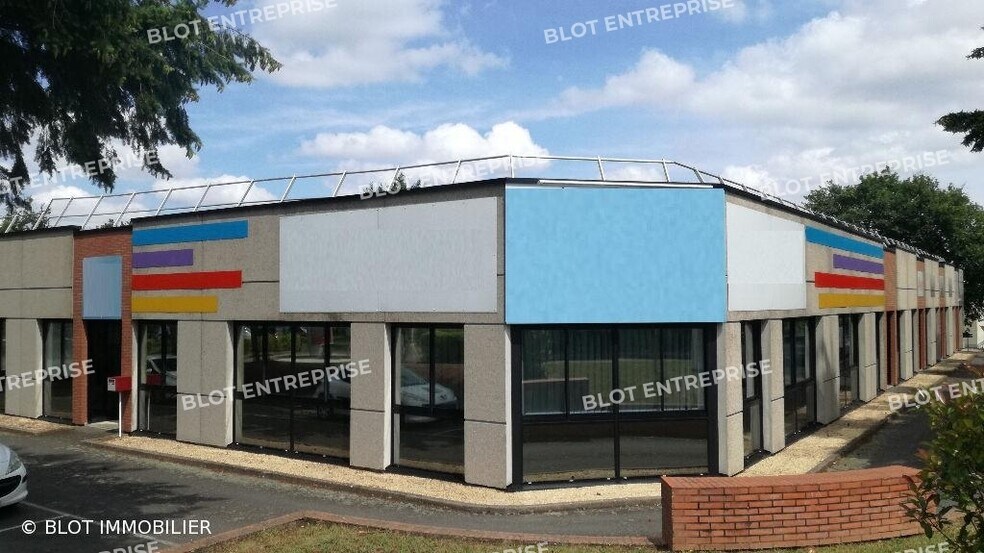 Flex dans Saint-Herblain à louer - Photo du bâtiment - Image 1 de 6