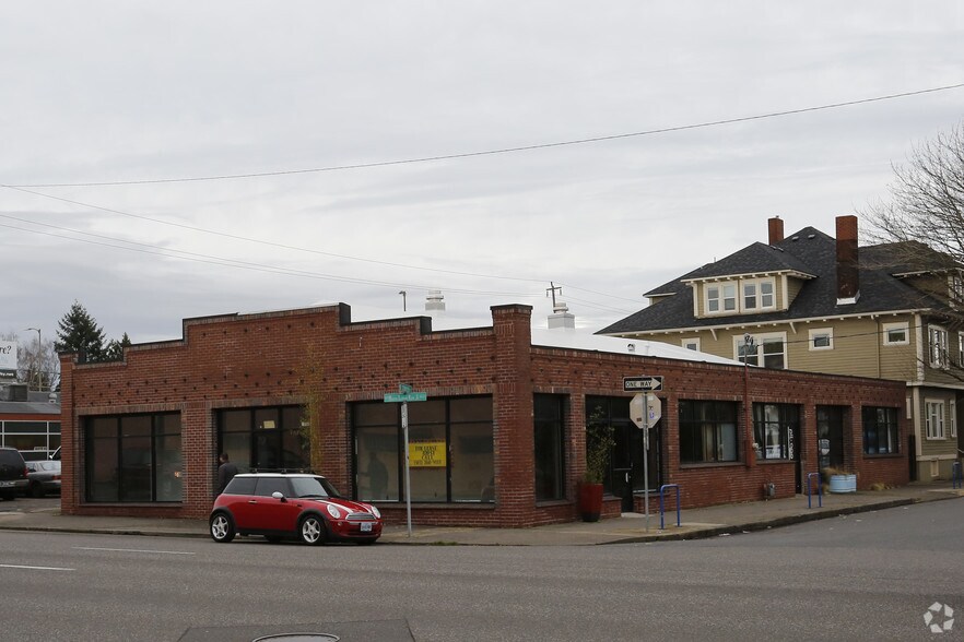 1804 NE Martin Luther King Jr Blvd, Portland, OR à louer - Photo du bâtiment - Image 3 de 17