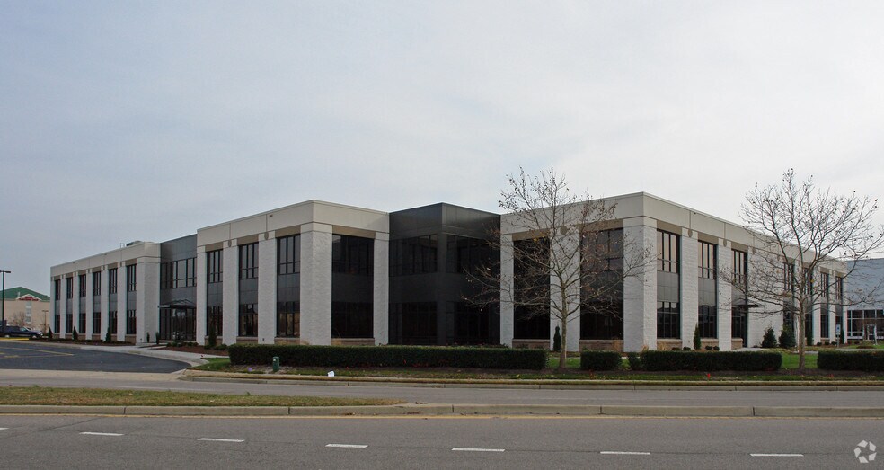 1545 Crossways Blvd, Chesapeake, VA à louer - Photo principale - Image 1 de 8