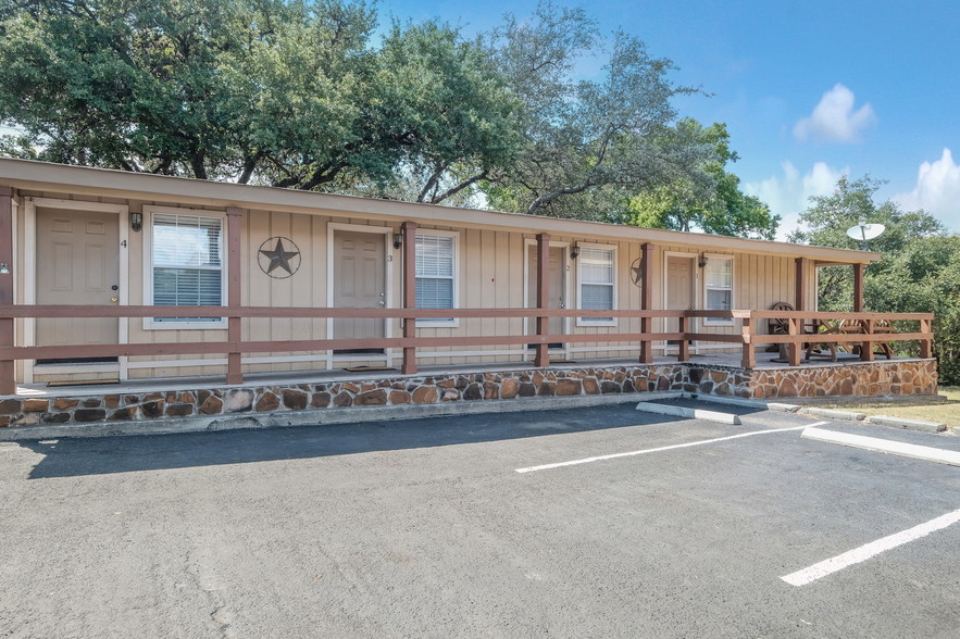 10530 Fm 2673, Canyon Lake, TX for sale - Building Photo - Image 1 of 1