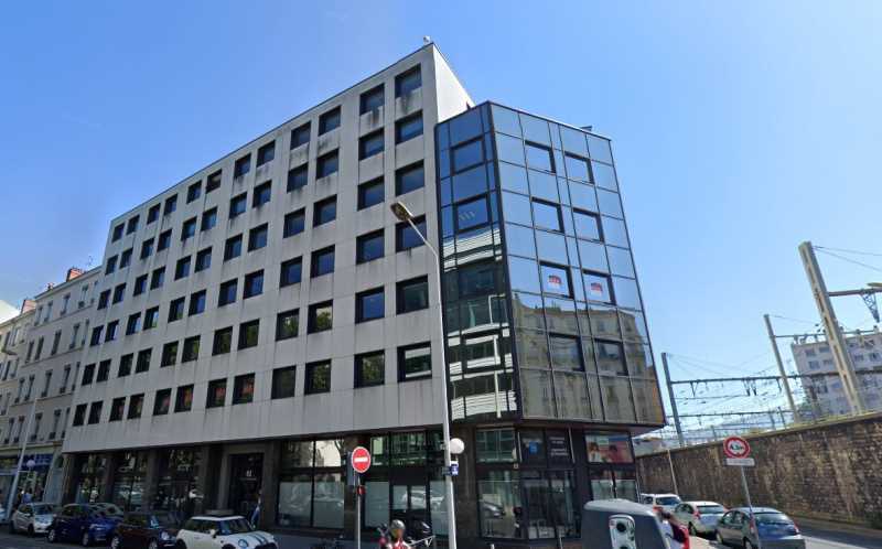 Bureau dans Lyon à louer - Photo du bâtiment - Image 1 de 4