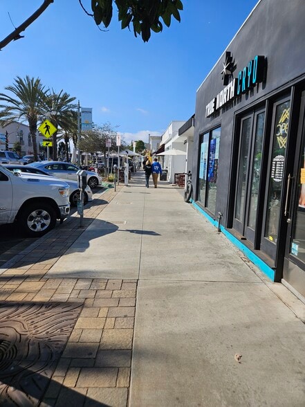 433-507 Pier Ave, Hermosa Beach, CA for lease - Building Photo - Image 3 of 11