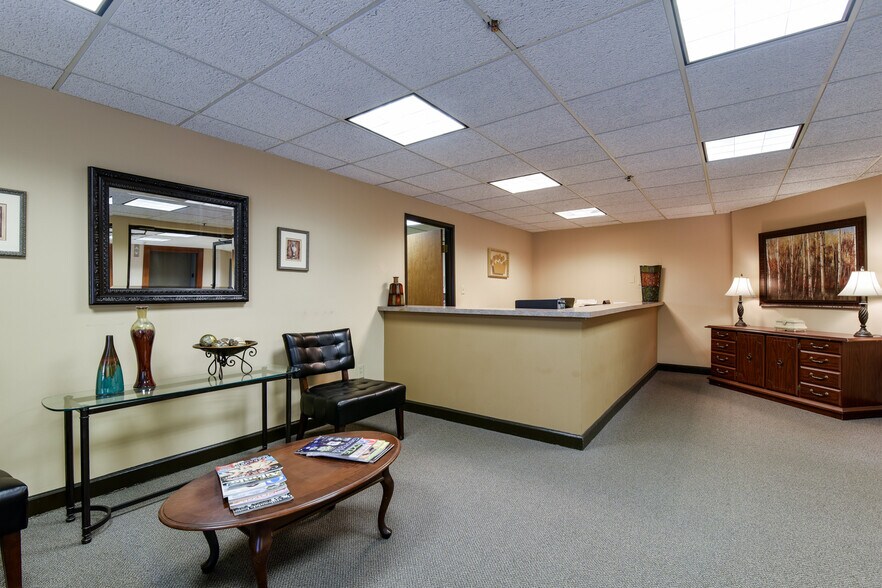 2470 Windy Hill Rd SE, Marietta, GA à louer - Photo intérieure - Image 3 de 12