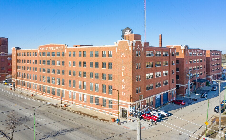 1500 S Western Ave, Chicago, IL à louer - Photo du bâtiment - Image 3 de 3