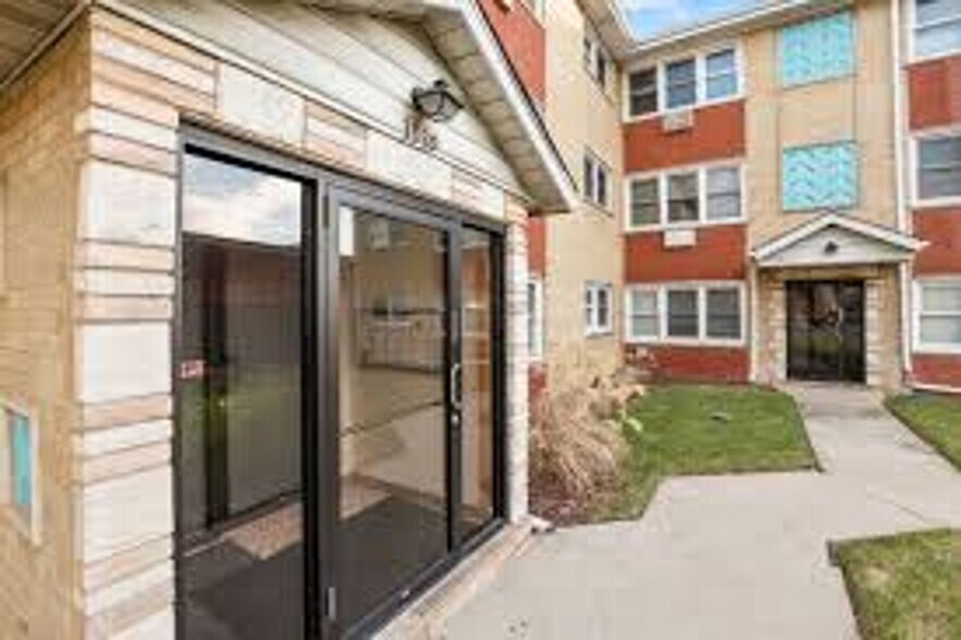 3939 W 63rd St, Chicago, IL à vendre - Photo du bâtiment - Image 2 de 3