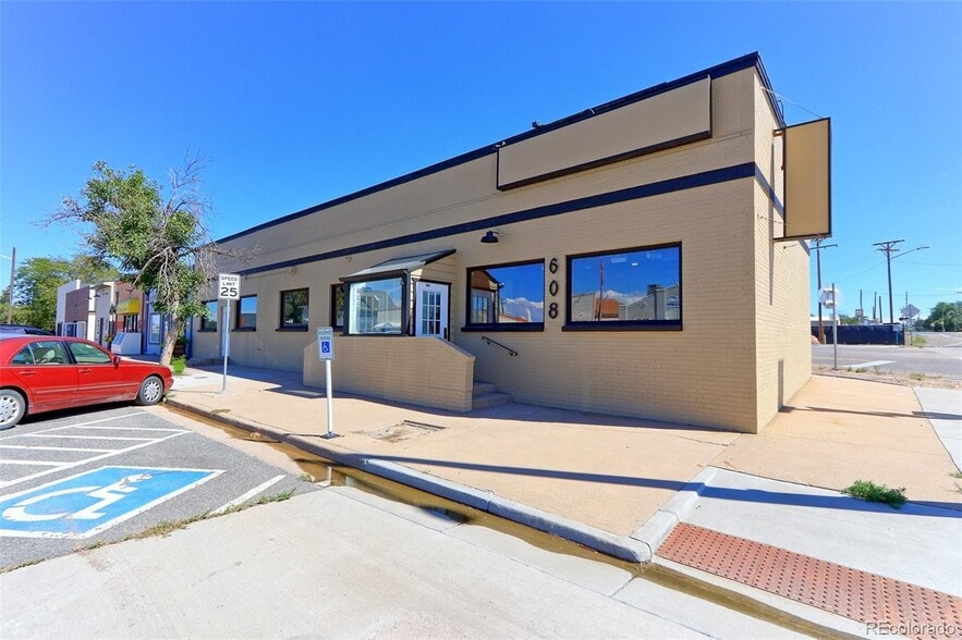 602 Cedar St, Hudson, CO à vendre - Photo du bâtiment - Image 3 de 13