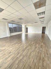 4690 Burke Rd, Pasadena, TX à louer Photo intérieure- Image 1 de 9