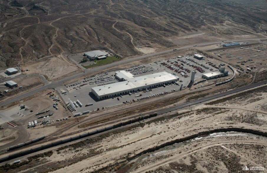 1801 W Blairtown Rd, Rock Springs, WY à vendre - Photo du bâtiment - Image 2 de 7