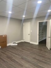 225 E Liberty St, Medina, OH for lease Interior Photo- Image 1 of 4