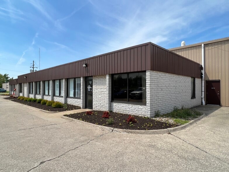 775 W Smith Rd, Medina, OH à louer - Photo du bâtiment - Image 3 de 4