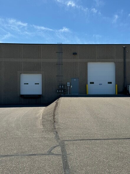 14608 Felton Ct, Apple Valley, MN à louer - Photo du bâtiment - Image 3 de 17