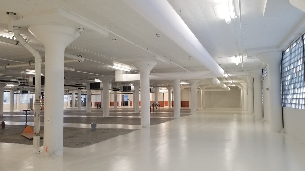 101 S Parker Ave, Indianapolis, IN for lease - Building Photo - Image 2 of 3