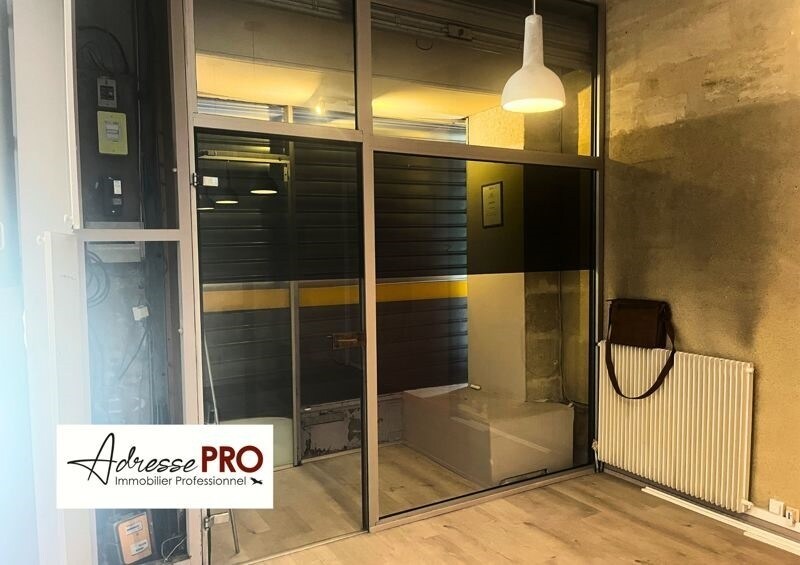 Retail in Bordeaux for lease - Interior Photo - Image 2 of 3