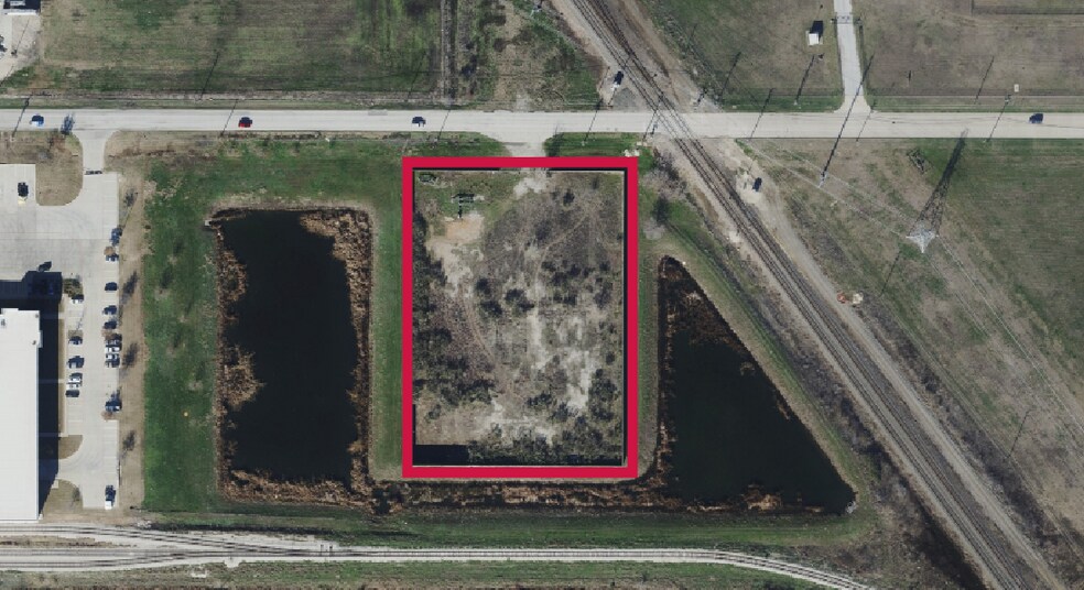 700 Industrial Blvd E, Fort Worth, TX à louer - Photo du bâtiment - Image 2 de 2