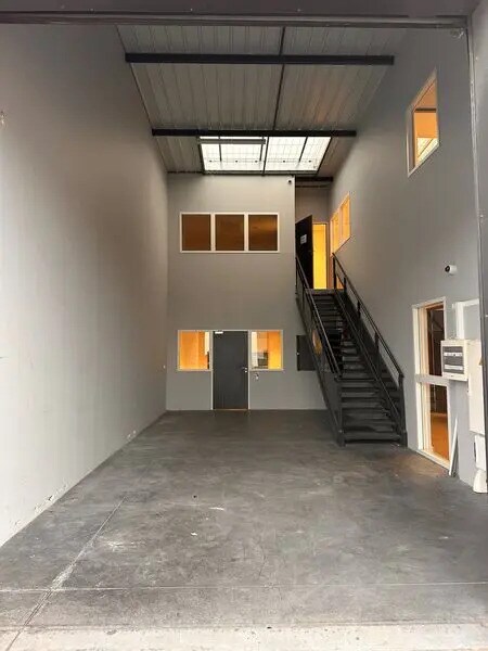 10 Rue Jacquard, Chassieu à louer Photo intérieure- Image 1 de 9