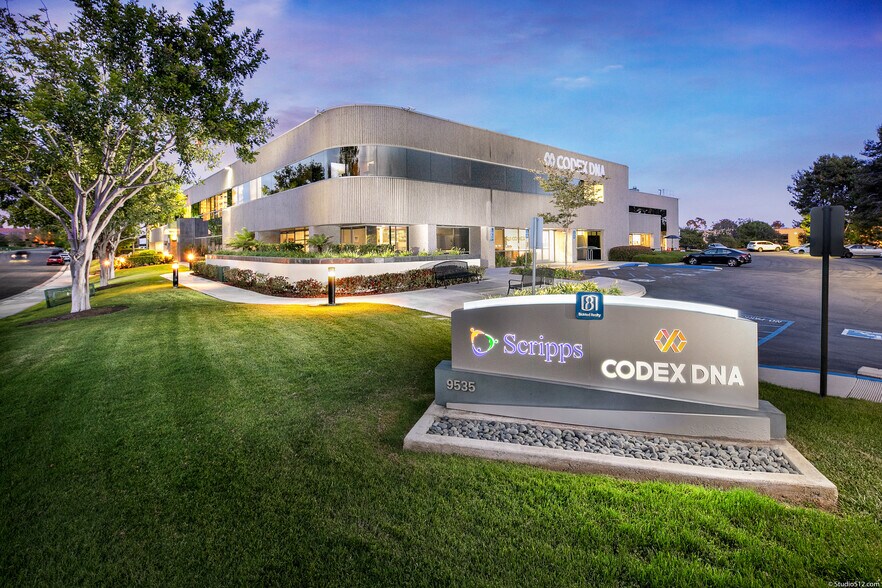 9535 Waples St, San Diego, CA à louer - Photo du bâtiment - Image 2 de 8