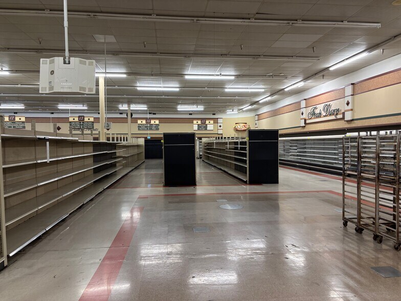 4526 W Western Ave, South Bend, IN à vendre - Photo principale - Image 1 de 6