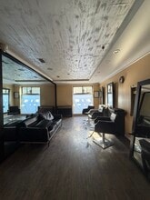 307 Brighton Beach Ave, Brooklyn, NY à vendre Photo intérieure- Image 1 de 8