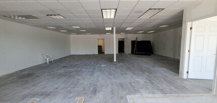 2203-2241 W Schaumburg Rd, Schaumburg, IL for lease Building Photo- Image 2 of 19