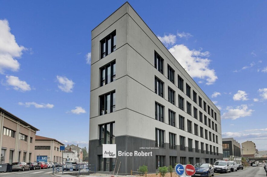 22 Rue Laure Diébold, Lyon for lease - Building Photo - Image 2 of 9