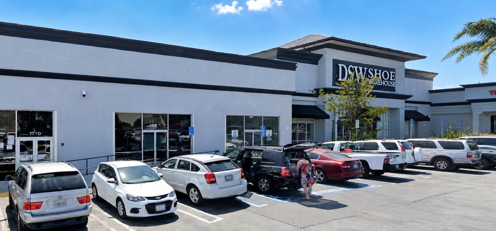 17490 Hawthorne Blvd, Torrance, CA for lease - Building Photo - Image 2 of 4