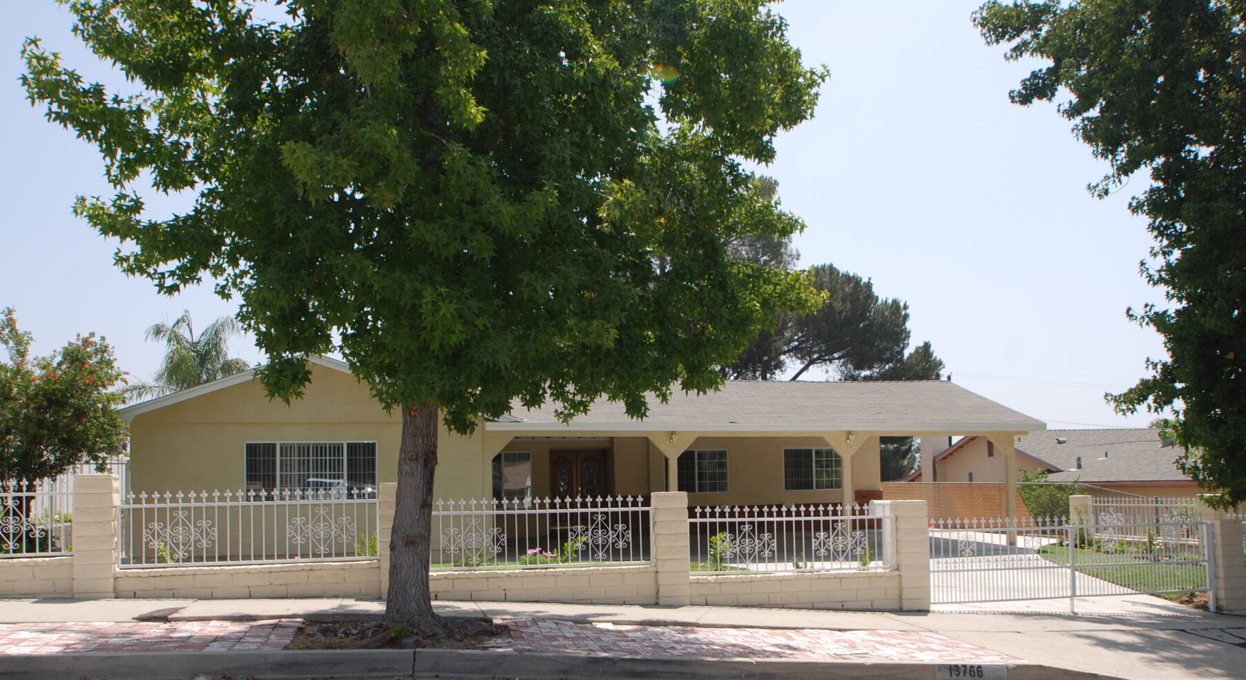 13766 Paddock St, Sylmar, CA à vendre Photo du bâtiment- Image 1 de 1