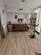 256-10 Union Tpke, Glen Oaks, NY for lease Interior Photo- Image 2 of 5