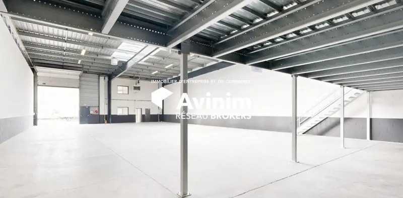 Industrial in Bezons for lease - Interior Photo - Image 2 of 7