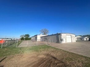 4606 N Mingo Rd, Tulsa, OK for lease Interior Photo- Image 2 of 5