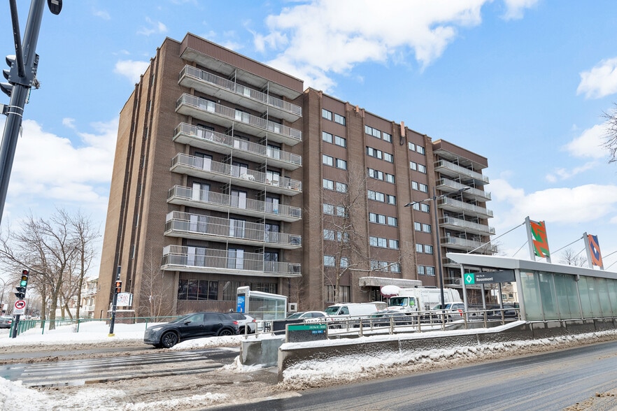 5930 Boul Pie-IX, Montréal, QC for lease - Primary Photo - Image 1 of 5