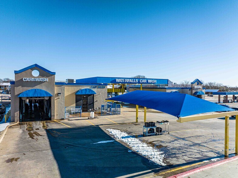 811 S Greenville Ave, Allen, TX à vendre - Photo du bâtiment - Image 2 de 9