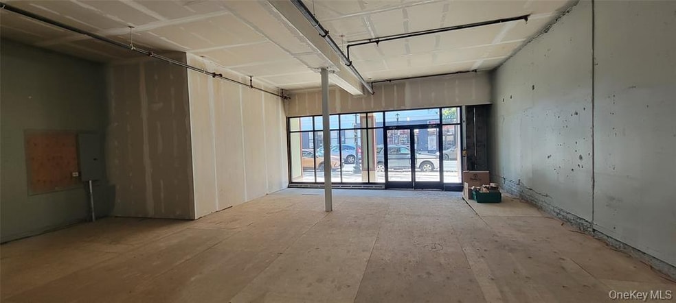337 Main St, Poughkeepsie, NY for lease - Building Photo - Image 3 of 15