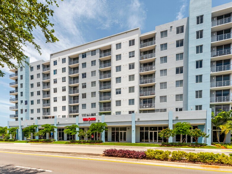 8175 NW 107th Ave, Doral, FL à louer - Photo principale - Image 1 de 6