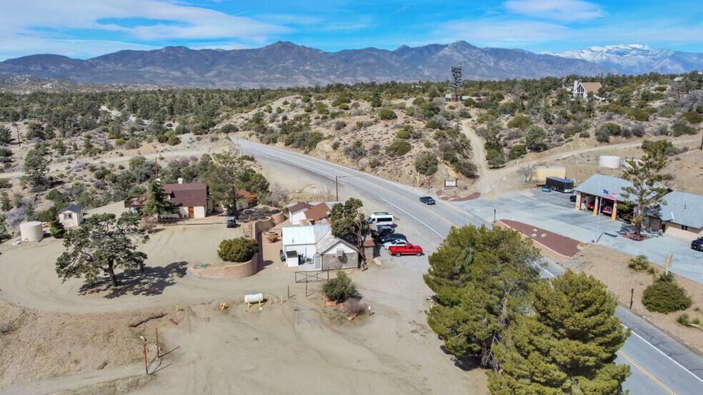 70111 State Highway 74, Mountain Center, CA à vendre - Photo du bâtiment - Image 3 de 49