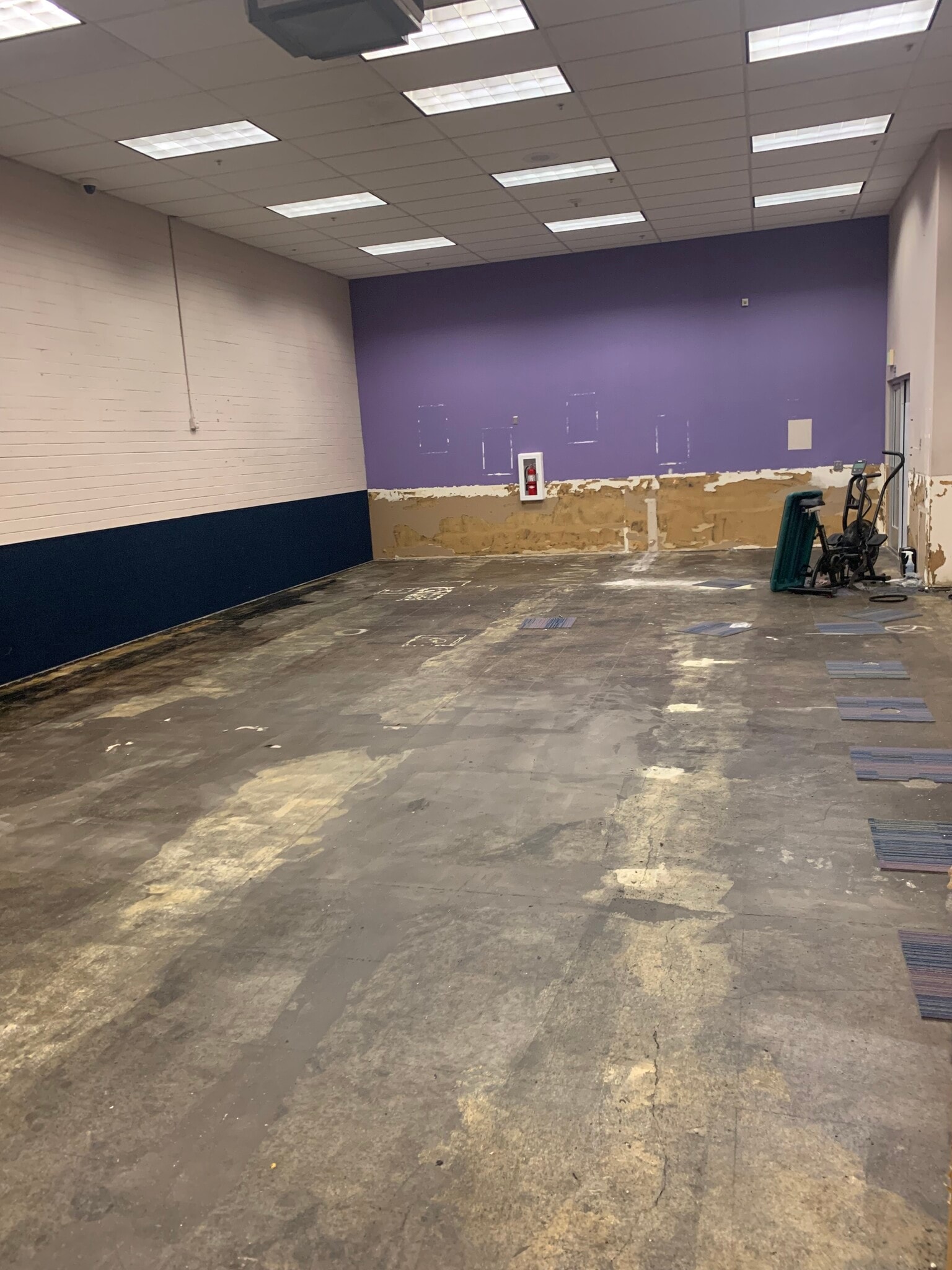 6213-6233 Santa Teresa Blvd, San Jose, CA for lease Interior Photo- Image 1 of 3