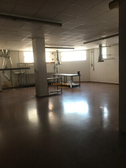 Industrial in Petrer, Alicante for lease - Building Photo - Image 1 of 7