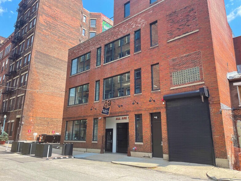 412 Central Ave, Cincinnati, OH for lease - Building Photo - Image 2 of 9
