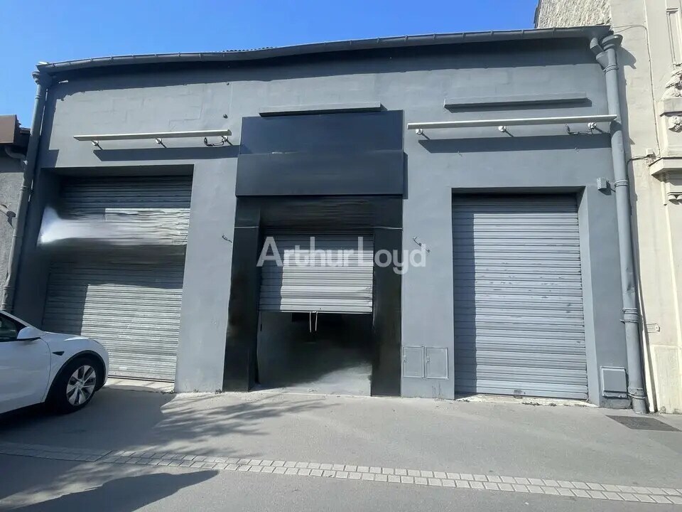 Retail in Reims for lease Building Photo- Image 1 of 8
