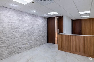 40 SE 5th St, Boca Raton, FL for lease Interior Photo- Image 2 of 57