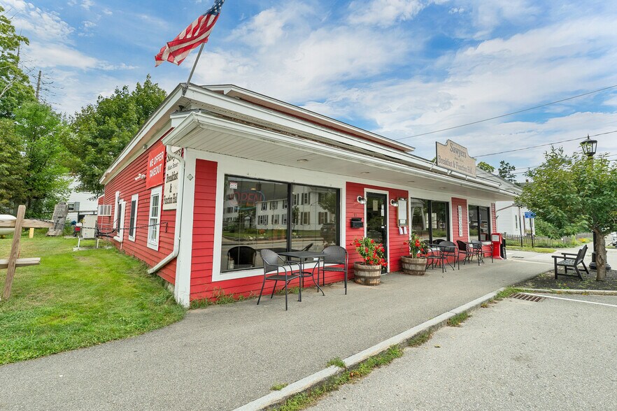 13 Main St, Goffstown, NH à vendre - Photo du bâtiment - Image 3 de 51
