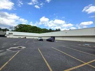 More details for 771 Lakewood Rd, Waterbury, CT - Retail for Lease
