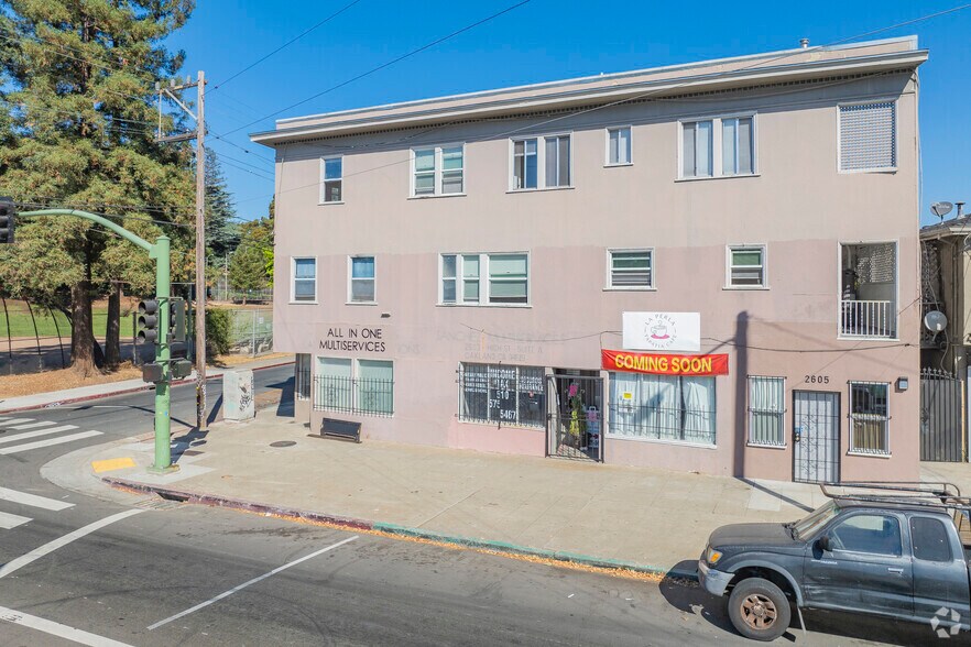 2601-2605 High St, Oakland, CA à vendre - Photo du bâtiment - Image 3 de 24