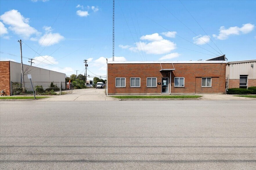 115 Commercial St, Dayton, OH à vendre - Photo du bâtiment - Image 2 de 34