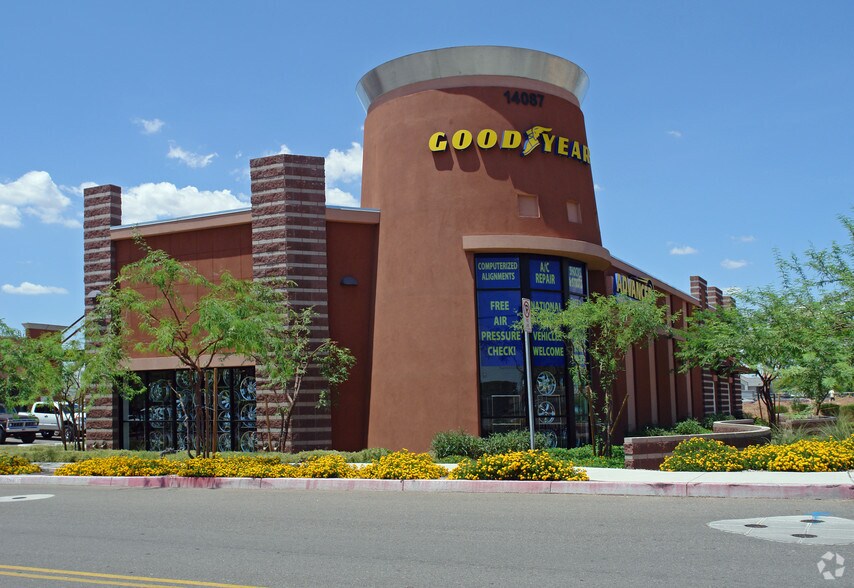 14087 W Grand Ave, Surprise, AZ for lease - Primary Photo - Image 1 of 4
