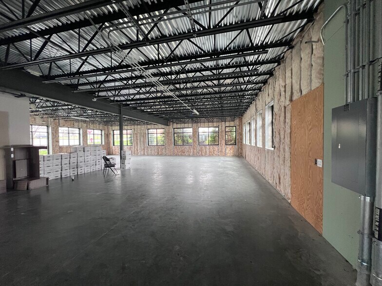 2540 Park Dr, Nashville, TN à louer - Photo du bâtiment - Image 3 de 21