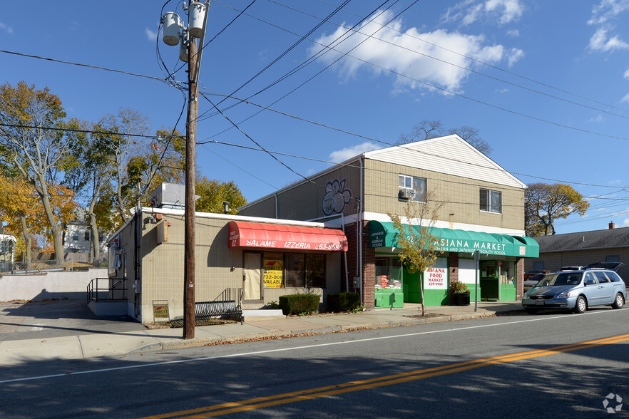 82-84 Warren Ave, East Providence, RI à vendre - Photo principale - Image 1 de 1